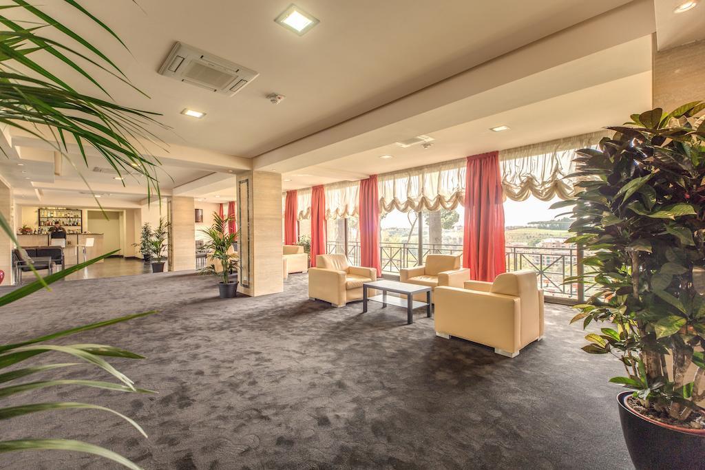 Regal Park Hotel Рим Экстерьер фото