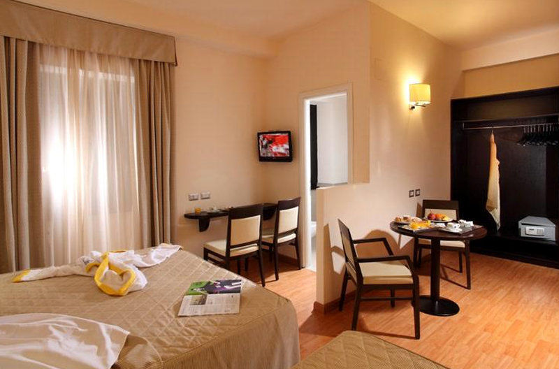 Regal Park Hotel Рим Экстерьер фото