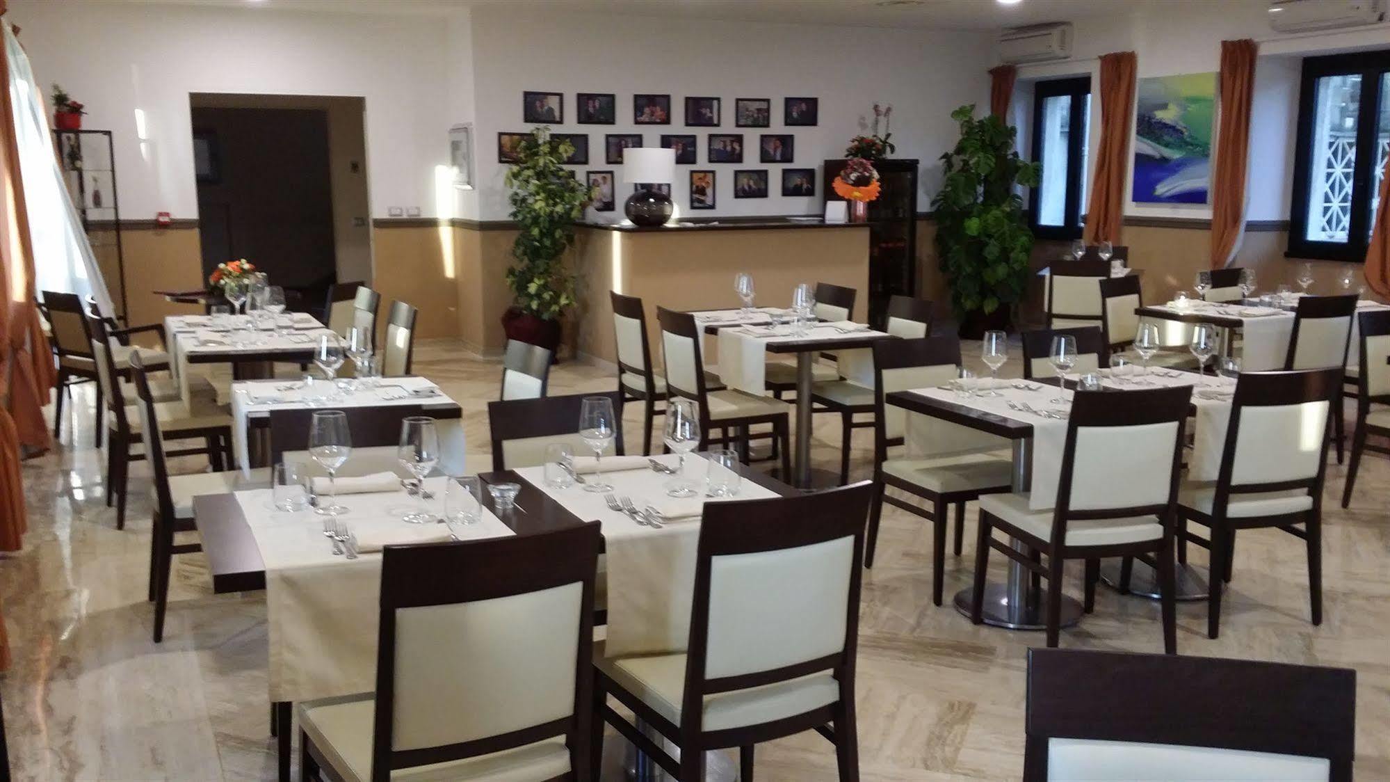 Regal Park Hotel Рим Экстерьер фото