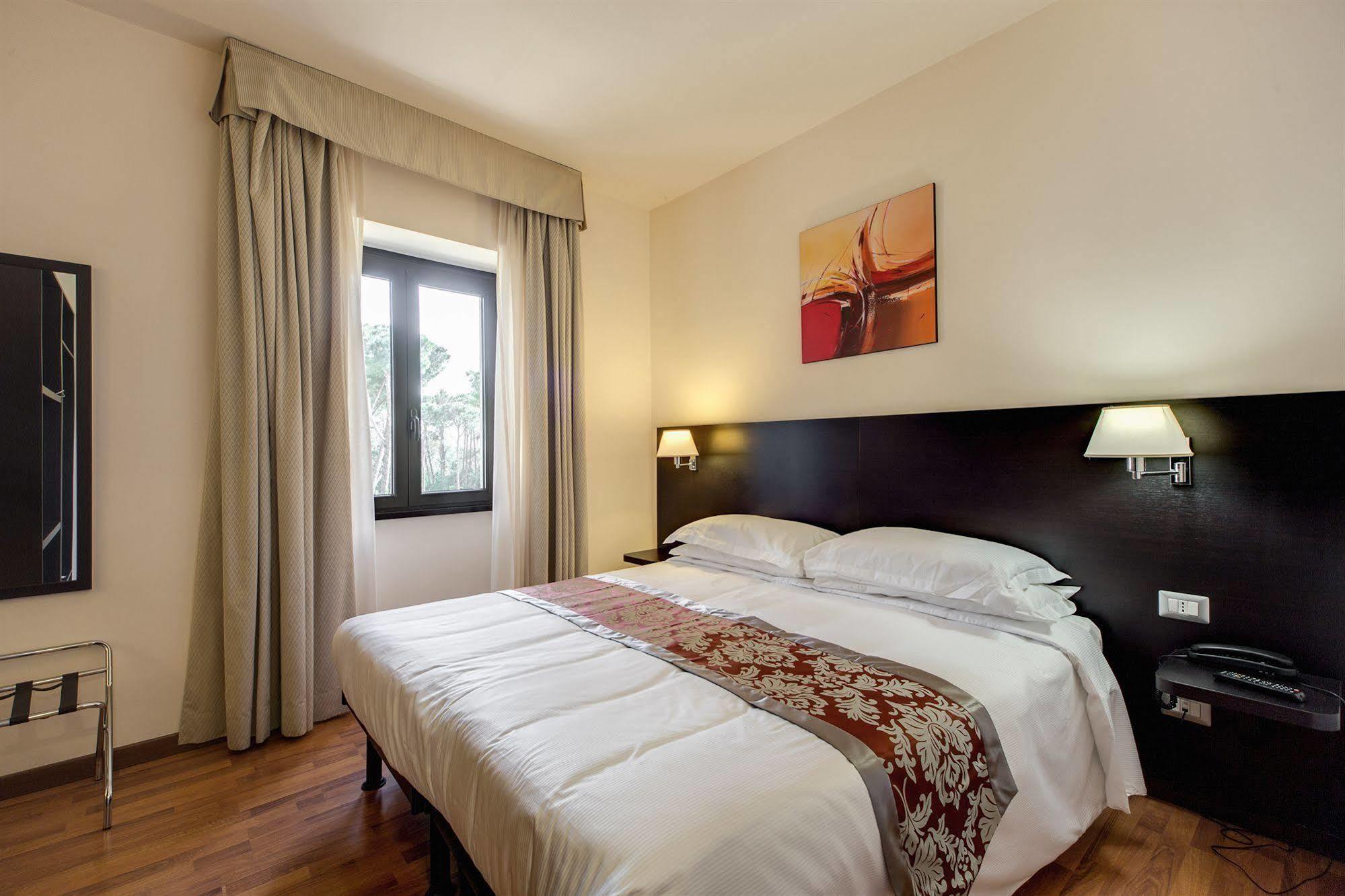 Regal Park Hotel Рим Экстерьер фото