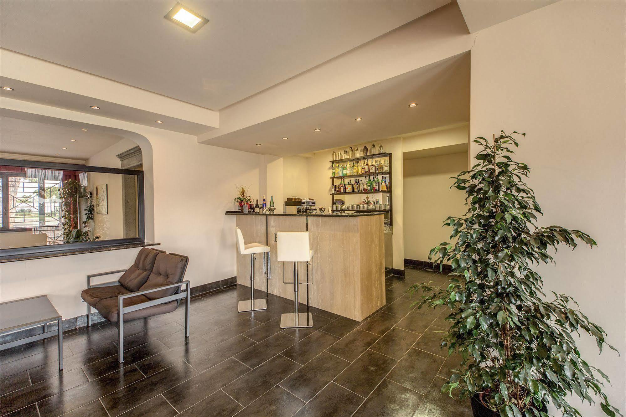 Regal Park Hotel Рим Экстерьер фото